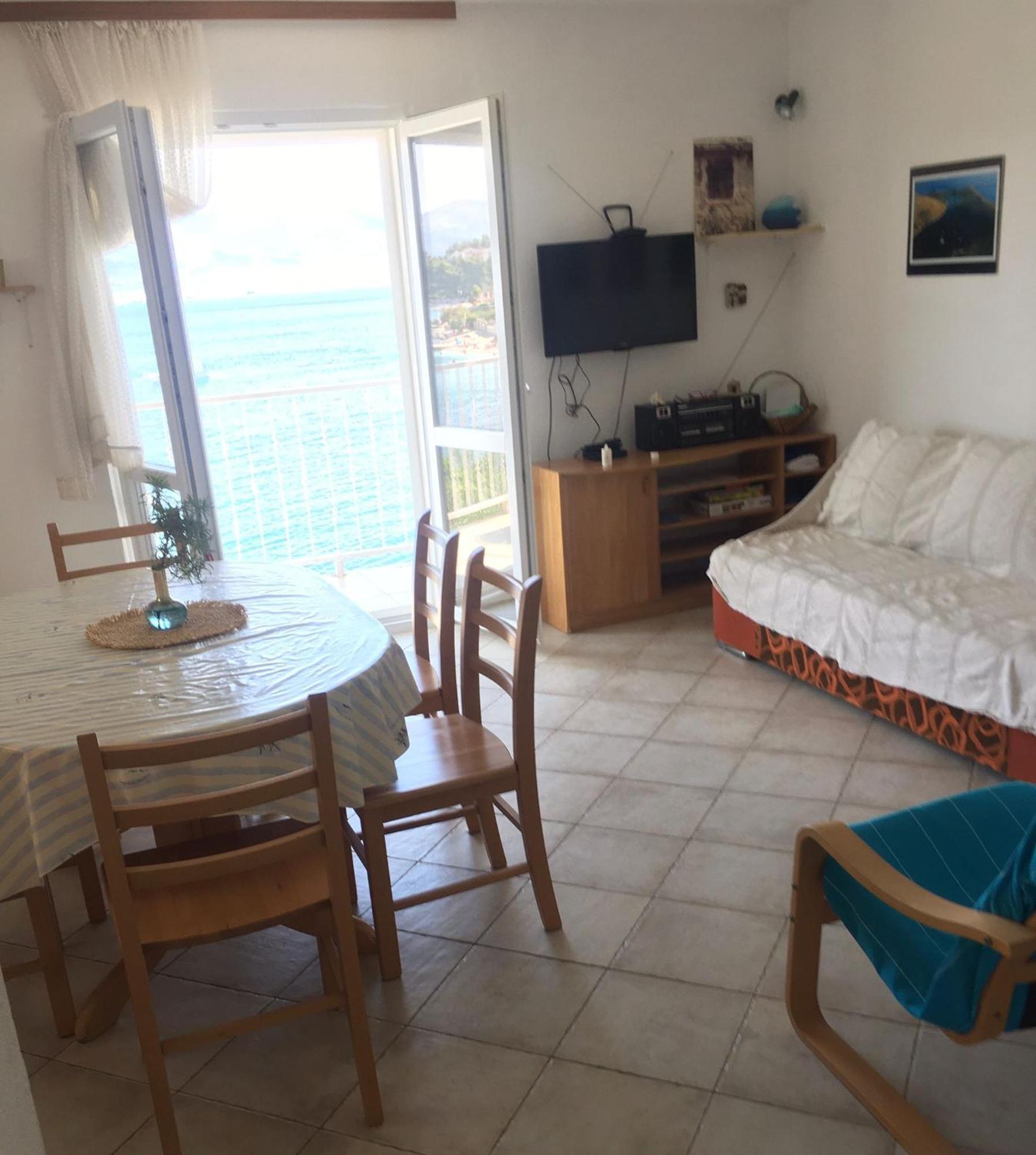 Apartments Ivan Слатине Екстериор снимка